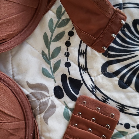 Fredericks of Hollywood 36d chocolate Push Up! - Picture 5 of 5